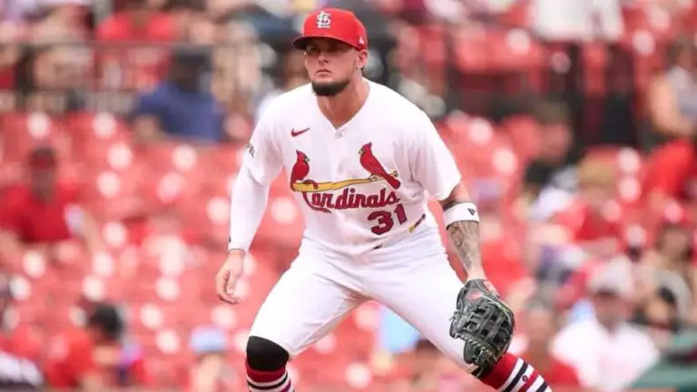 César Prieto cierra el 2026 pegando su primer extrabase en la MLB