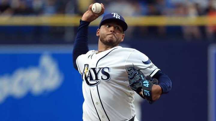 Freddy Peralta subirá al montículo de Tampa por el pase a la World Series Freddy Peralta subirá al montículo de Tampa por el pase a la World Series