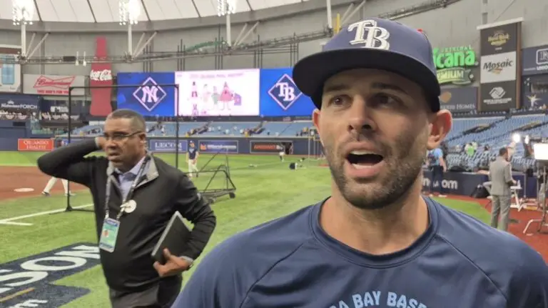 Nick Martínez: “Estamos tratando de ganar esta serie un juego a la vez.”