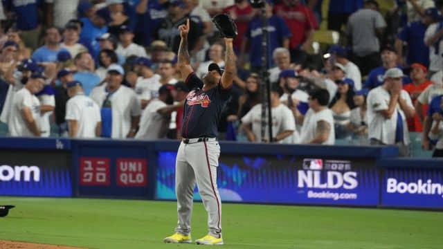 Raisel Iglesias consigue su segundo juego salvado de la postemporada 2026 Raisel Iglesias consigue su segundo juego salvado de la postemporada 2026